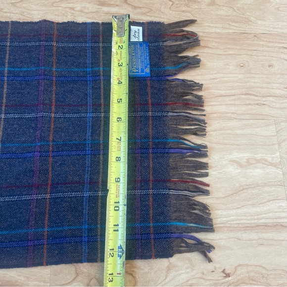 Vintage Pendleton Scarf Shawl 100% Virgin Wool Made in USA - Picture 4 of 5